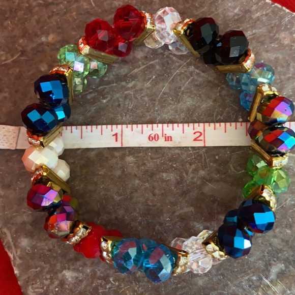 $25 Stunning Beaded Stretch Bracelet w/Jewel Tones - Picture 5 of 11